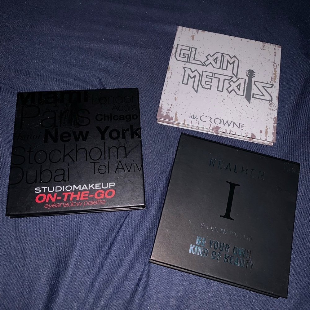 3 gently used eyeshadow palettes